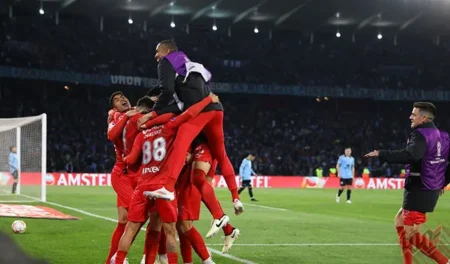 Athletico-PR mostra garra e alma copeira na Argentina e segue vivo na Copa Sul-Americana.