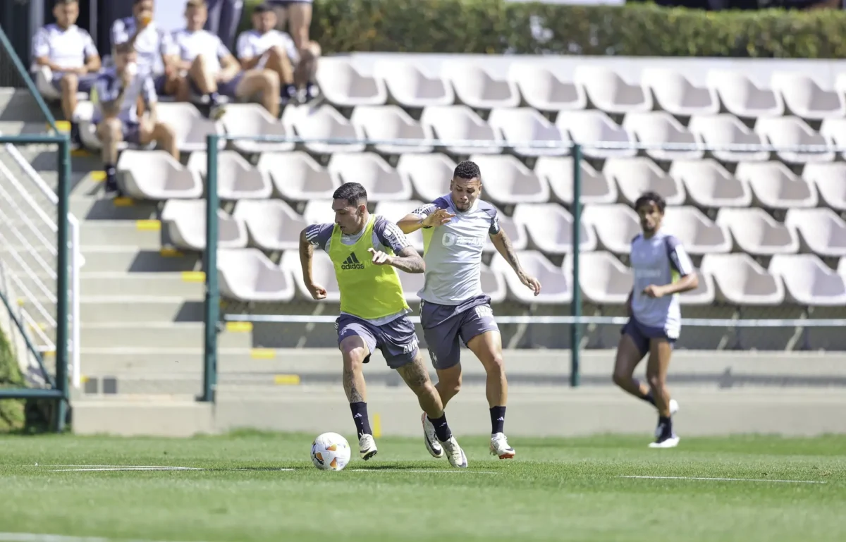 Atlético-MG começa preparação para enfrentar o San Lorenzo: Hulk permanece fora