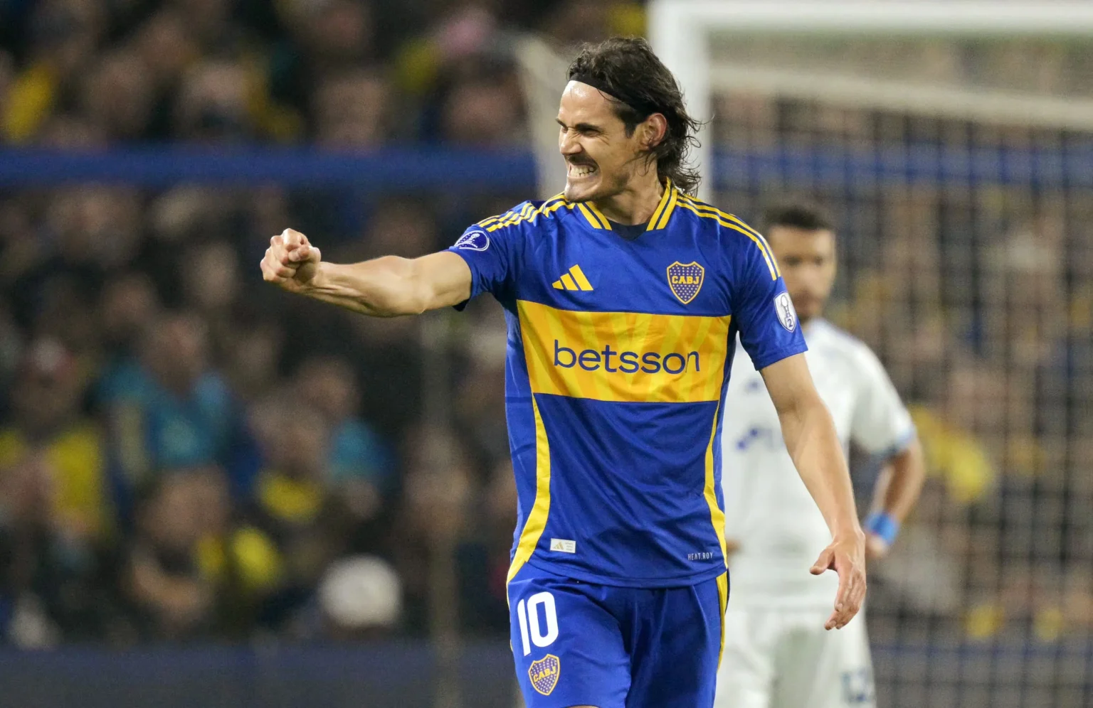 Cavani elogia superioridade do Boca Juniors após vitória sobre o Cruzeiro