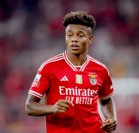 David Neres deixa o Benfica e é apresentado no Napoli