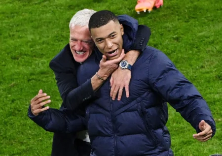 Deschamps minimiza estreia sem gols de Mbappé na LaLiga: "Mbappé sempre marcou e continuará marcando"