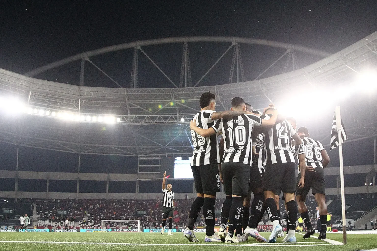 Escalação do Botafogo: Artur Jorge deve manter time que venceu Palmeiras e Flamengo