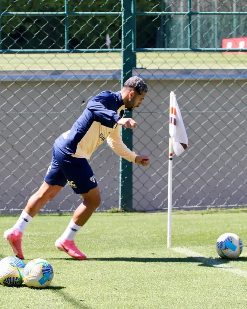 Escalação do São Paulo: Rato pode ser mantido como titular por Zubeldía