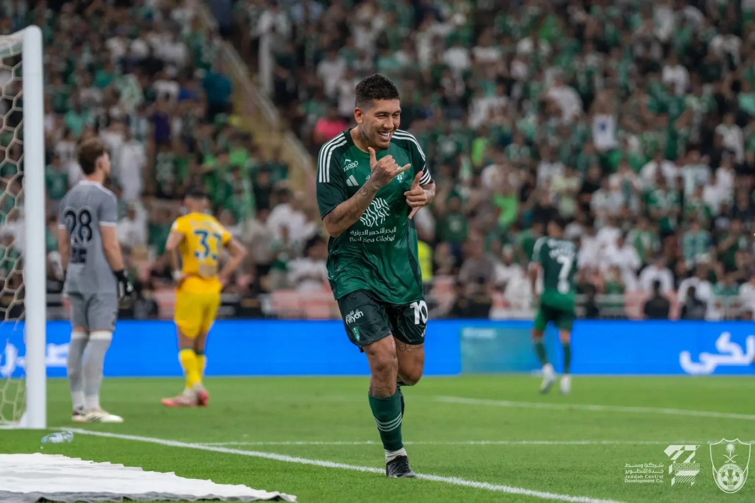 Firmino marca e Al-Ahli vence estreia no Campeonato Saudita 2023-2024