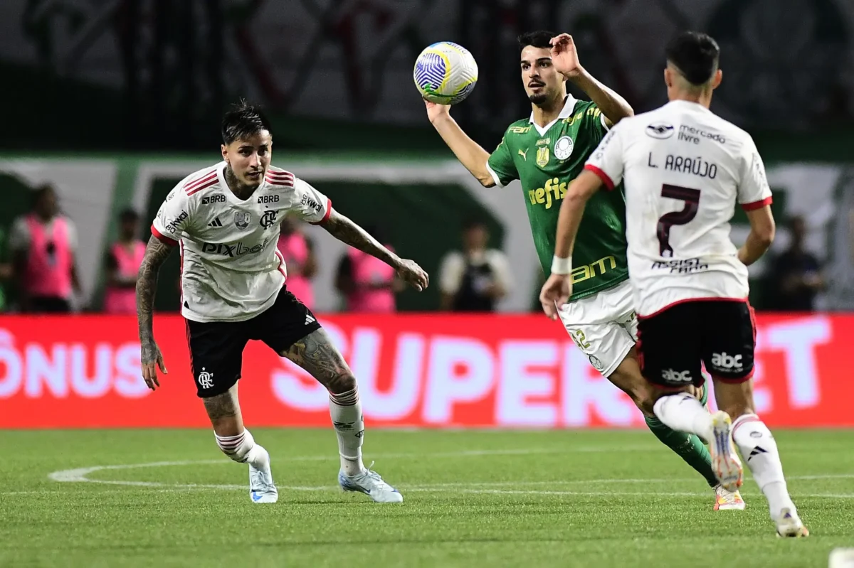 "Flaco López elogia desempenho do Palmeiras após eliminação: 'Voltamos a ser o time que todos conhecem'"