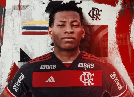 Flamengo oficializa a contratação do equatoriano Gonzalo Plata.