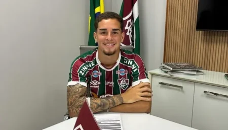 Fluminense confirma empréstimo de Agner ao Palmeiras