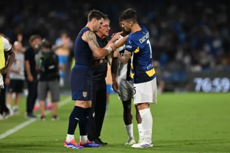 Parma sofre derrota dramática para o Napoli com dois gols nos acréscimos no Campeonato Italiano.