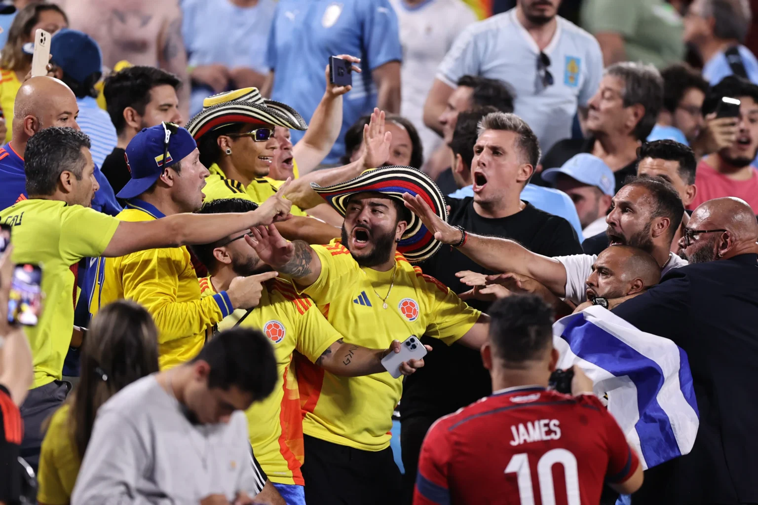 Punição da Conmebol: Jogadores do Uruguai são penalizados após briga com torcedores na Copa América