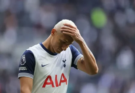 "Richarlison e Solanke Fora: Tottenham sofre baixas para o confronto com o Newcastle"