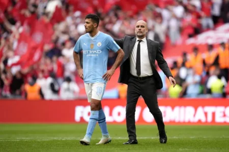 Rodri desfalca o Manchester City na estreia da Premier League contra o Chelsea