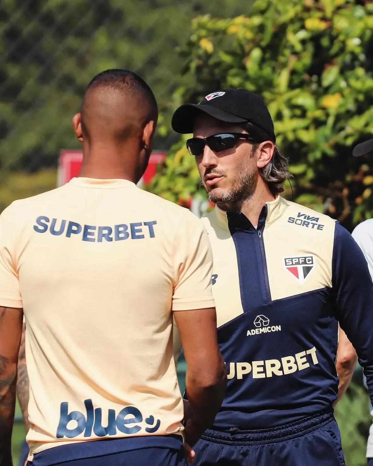 São Paulo se prepara para enfrentar o Nacional sem o atacante Ferreira.