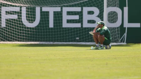 "Abel Ferreira Busca Interromper Sequência Negativa no Comando do Palmeiras"