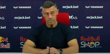 "Após empate fora de casa, time do Caixinha destaca postura orgulhosa da equipe"