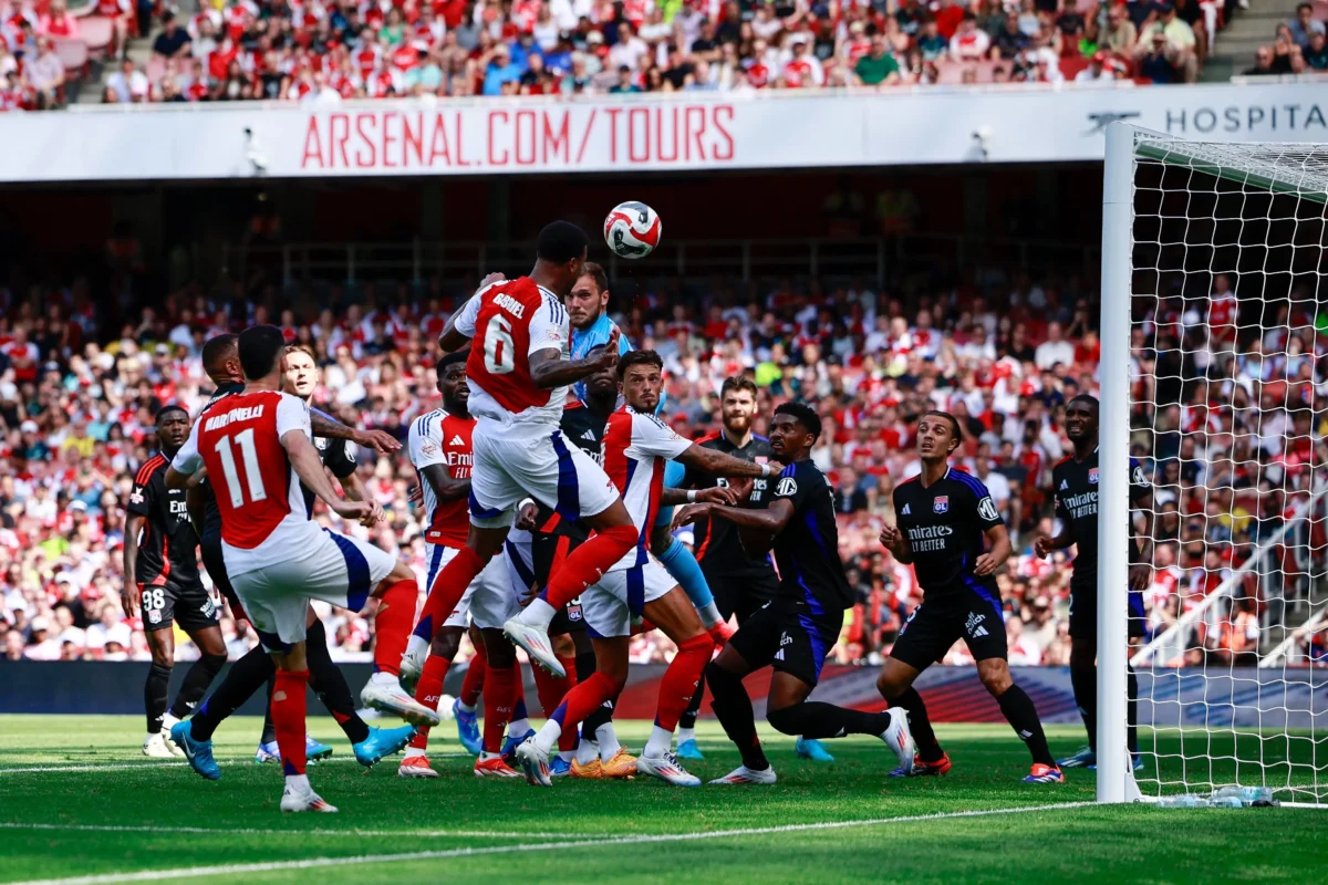 "Arsenal vence Lyon em confronto amistoso com gol de Gabriel Magalhães"