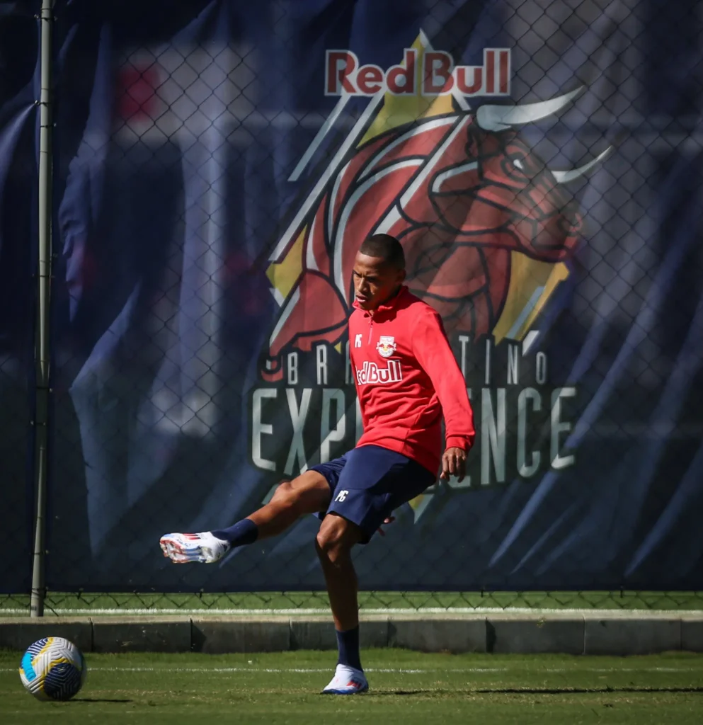 "Bragantino se prepara para duelo contra o Corinthians na Sul-Americana"