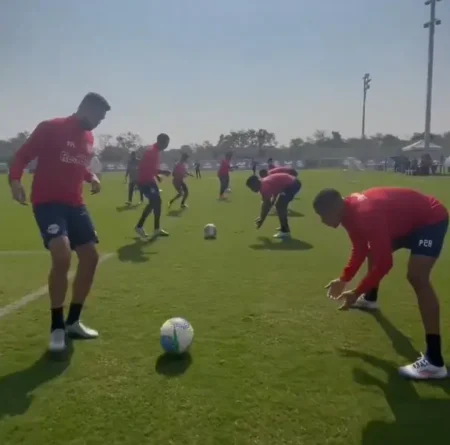 Bragantino se Reapresenta após Eliminação na Copa do Brasil, com Foco no Corinthians