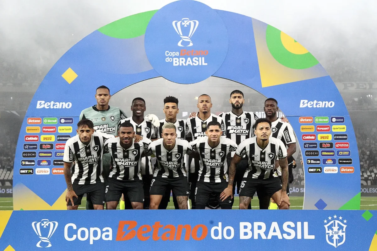 "Clube de Botafogo completa 120 anos: Contribuição Inestimável para o Sucesso da Seleção Brasileira em Copas do Mundo"