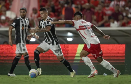 Copa do Brasil: Atlético-MG Almeja Ultrapassar a "Barreira das Oitavas" por Vultoso Prêmio e Seguir em Frente