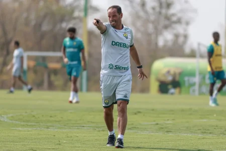 Cuiabá x Palmeiras: Escalação e problemas de defesa para o confronto.