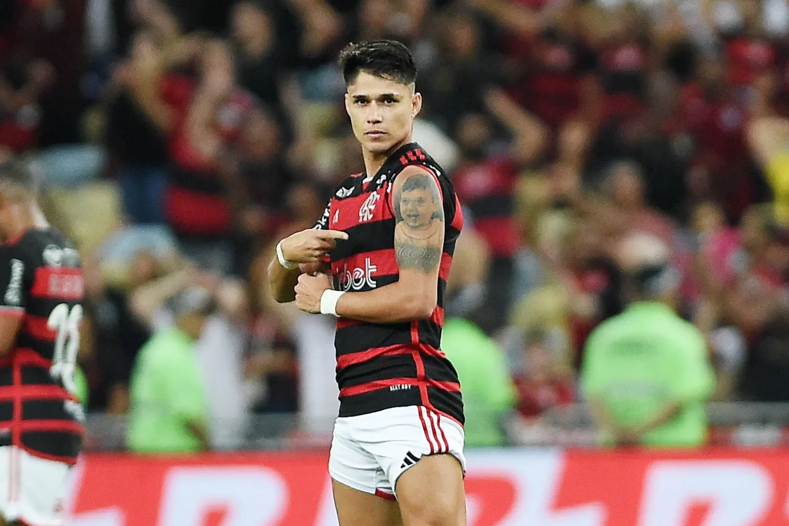 Escalação do Flamengo para Próxima Partida: Tite Convoca Luiz Araújo como Substituto de Everton Cebolinha