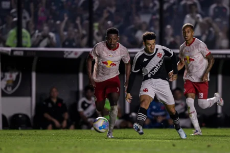 Escalação do Vasco para o Jogo contra o Atlético-GO: Coutinho Ausente