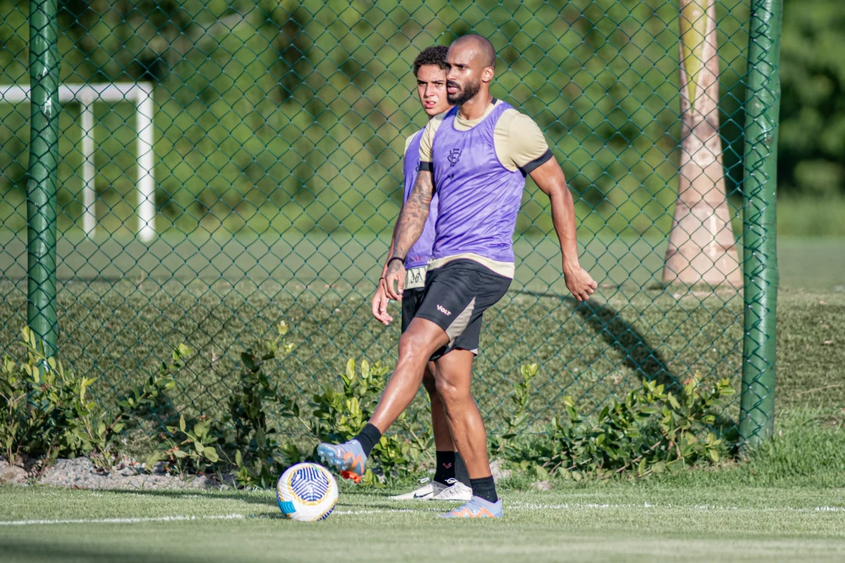 "Jogadores do Vitória enfrentam problemas de saúde antes do Clássico Ba-Vi"