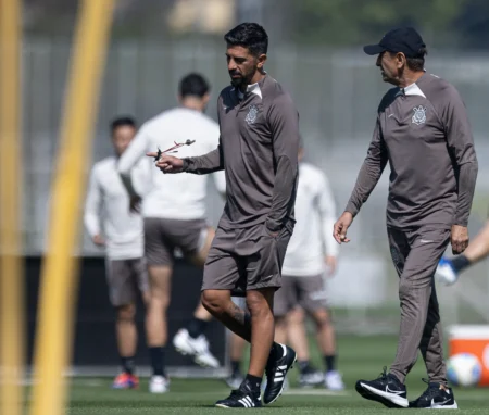 Lesão de Raniele: Corinthians perde zagueiro para duelo contra Fluminense