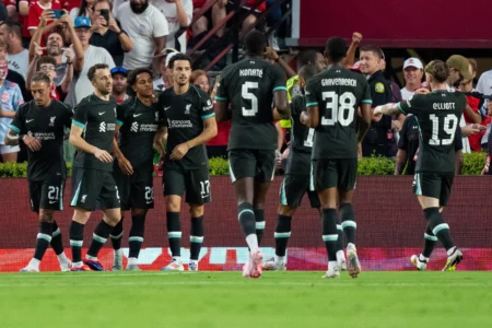 Liverpool Supera Manchester United em Partida nos EUA: Título Otimizado para SEO