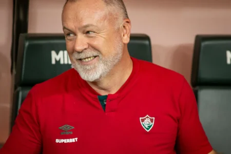 Mano destaca atuação intenso do Fluminense em vitória no Campeonato Brasileiro: "Muito feliz com tudo"