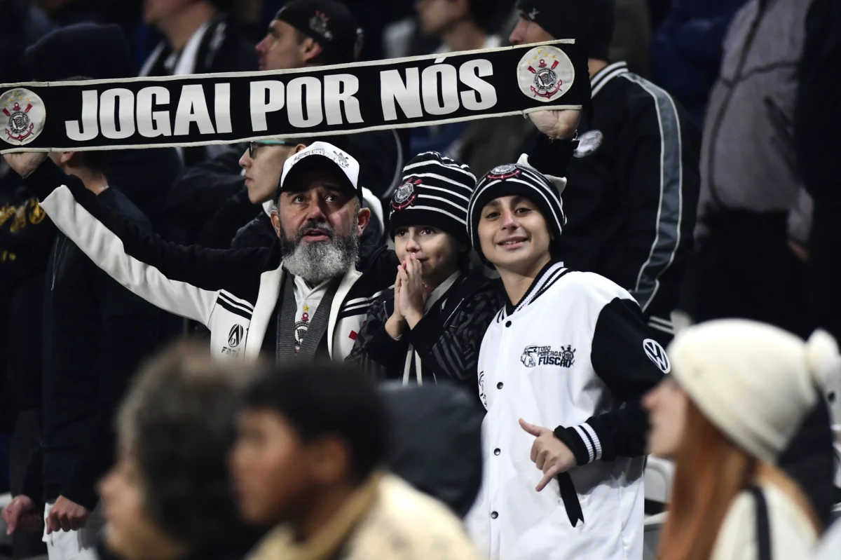 "Como o Corinthians pode se recuperar após um elenco mal montado"