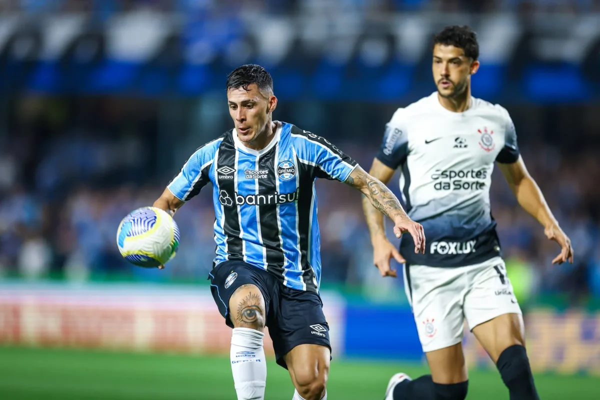 "Renato Gaúcho Aponta Desempenho do Grêmio Aquém do Corinthians e Lamenta Cobranças de Pênaltis Desperdiçadas"