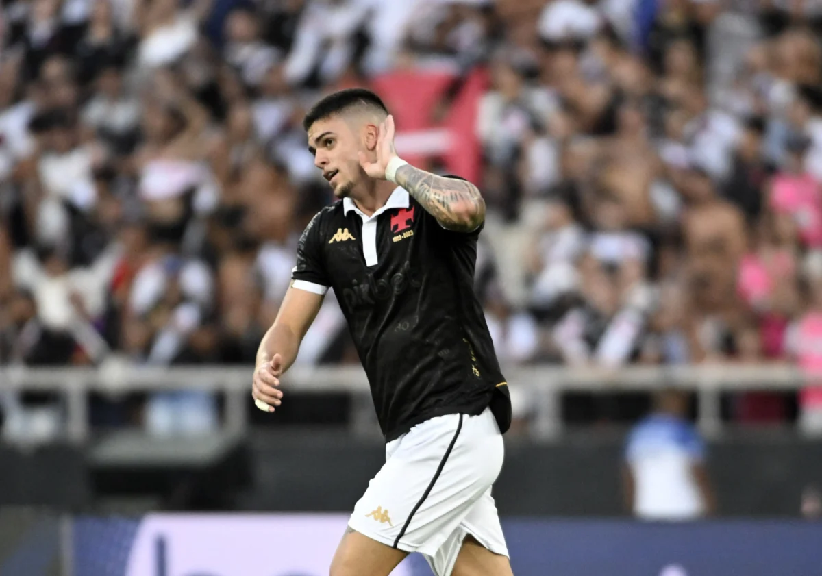 Título otimizado para SEO em Português-BR: "Retrospecto do Vasco contra o Fluminense no Estádio Nilton Santos: Gol de Bernardo, atuação de destaque de Pec e equilíbrio entre os rivais"