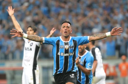 Retrospecto Positivo do Grêmio Contra Equipes Brasileiras em Mata-Mata da Libertadores