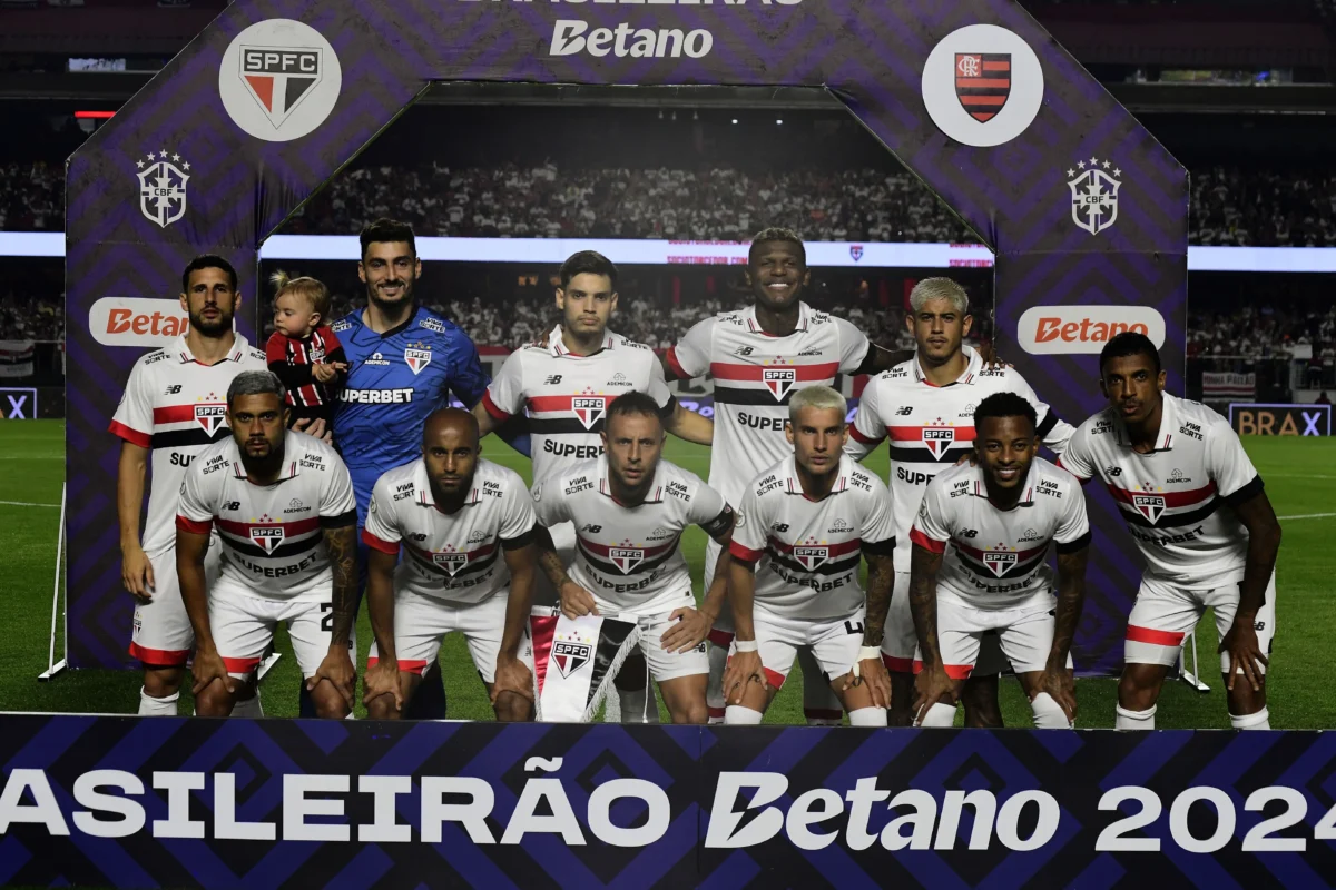 "São Paulo domina defensivamente e Calleri decide clássico contra o Flamengo"