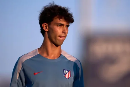 "Simeone revela possibilidade de João Félix continuar no Atlético de Madrid"