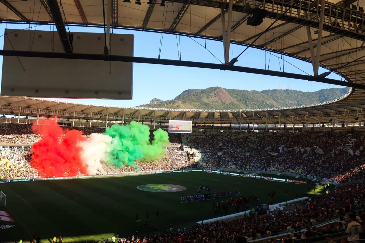 "Torcida do Fluminense impulsiona a recuperação no Campeonato Brasileiro"