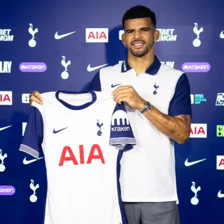 "Tottenham Anuncia a Contratação de Solanke: Uma Adição Estratégica ao Elenco"