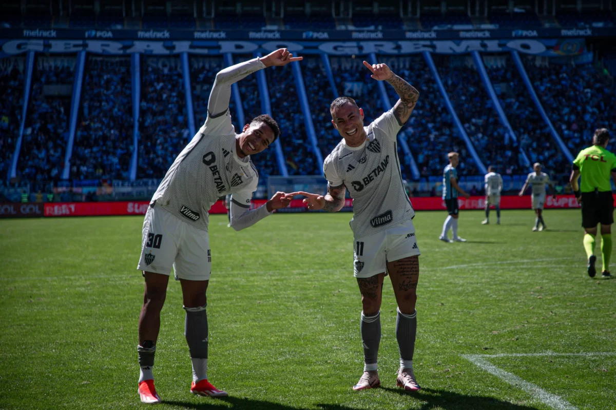 Alteração de estratégia na etapa final, Atlético-MG muda postura e conquista vitória no Brasileiro.