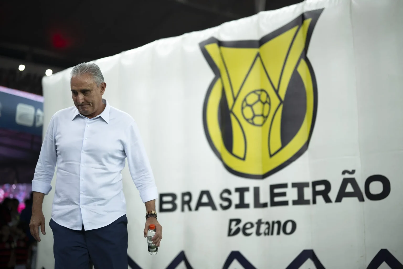 "Classificação do Flamengo no Returno: Posição e Saldo Negativo Revelados"