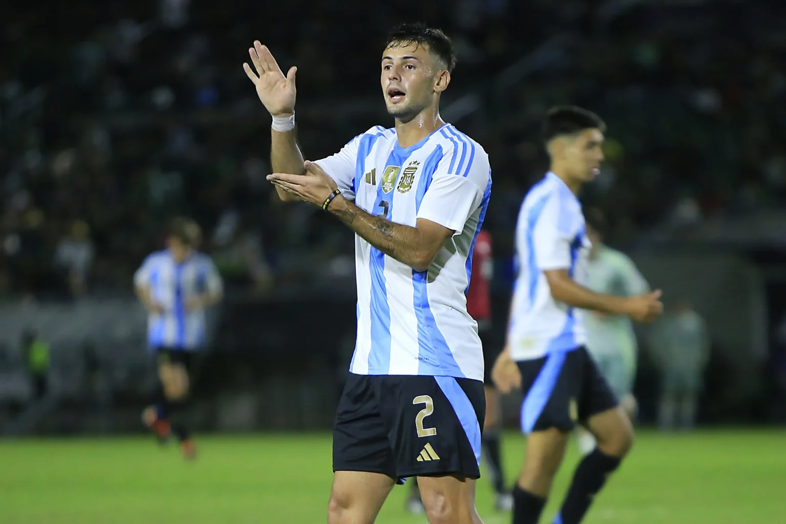 Clube Newell's rebate acusações e afirma que Vasco não enviou contrato de Glavinovich