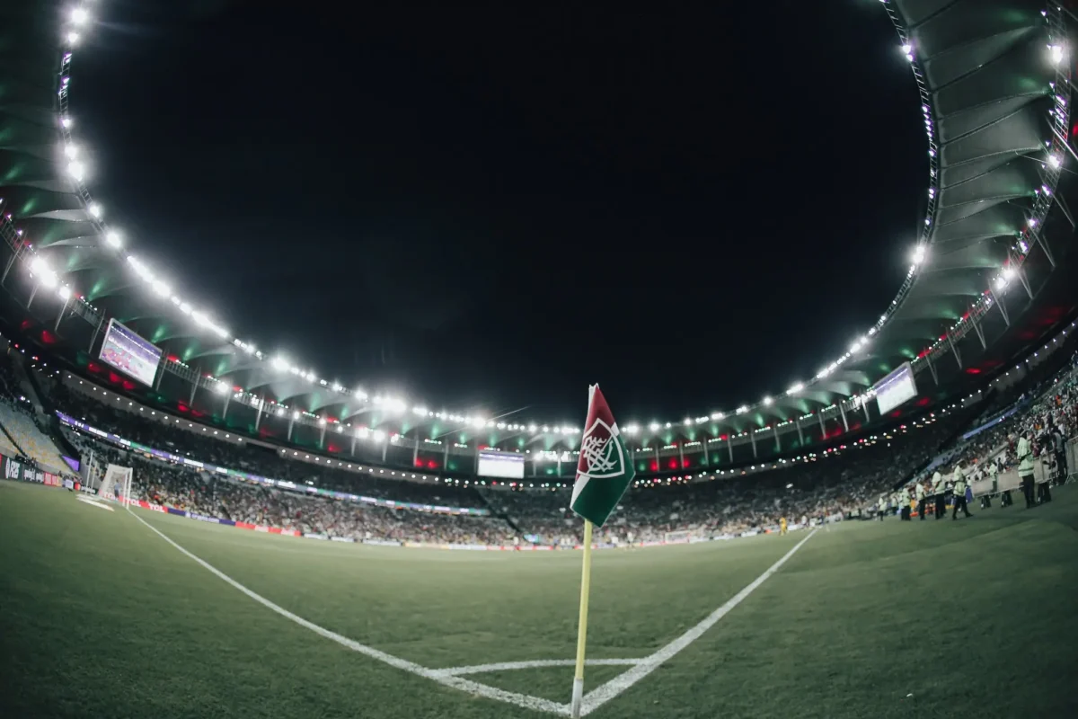 Clube do Rio: Fluminense Proíbe Camisas do Botafogo em Áreas do Maracanã