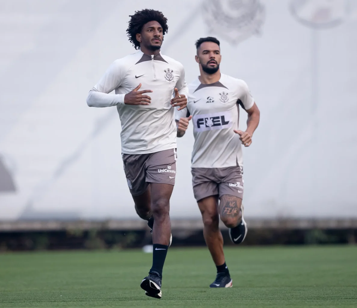 Corinthians se reapresenta com desfalques e inicia preparação para confronto com o Juventude.