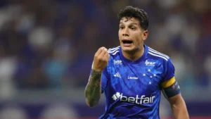 Cruzeiro perde rendimento e soma apenas 30% dos pontos nos últimos 9 jogos com Fernando Diniz.