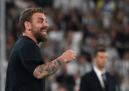 "Daniele De Rossi é demitido do Roma após início sem vitórias no Campeonato Italiano"