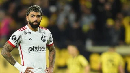 Escalação do Flamengo x Athletico: Tite poupa titulares e dá chance a Gabigol