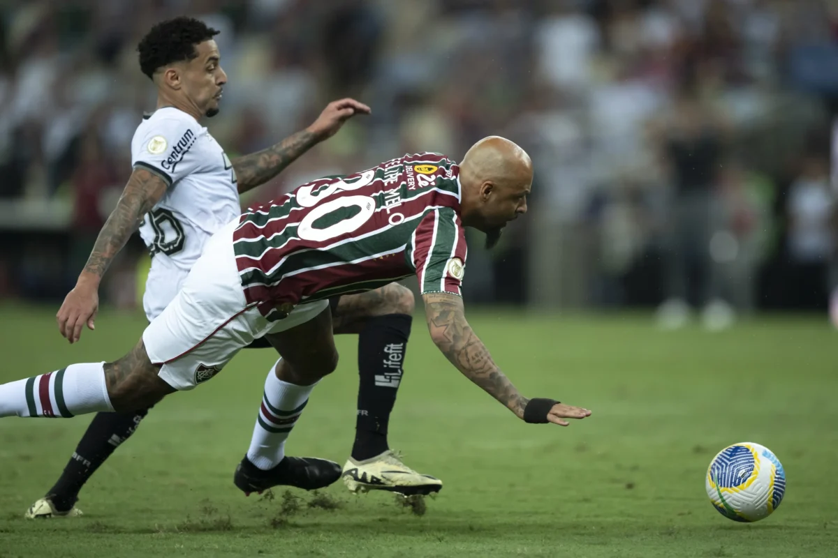 Gregore é o Destaque do Botafogo: "Onipresente" e Recebe Elogios dos Companheiros