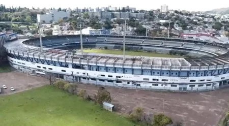 Grêmio reabre Estádio Olímpico para celebrar 121 anos com a torcida