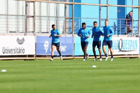 Grêmio retorna após folga com Diego Costa e Mayk liberados e Ely e Jemerson em processo de transição.