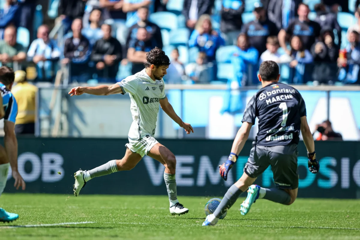 Grêmio sofre reviravolta em casa: Análise da derrota na Arena